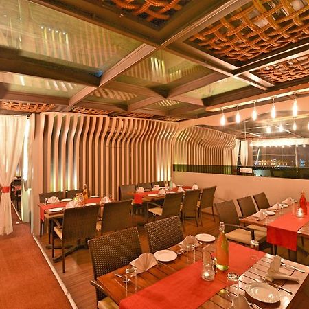 Hotel Surya Plaza Кота Екстериор снимка