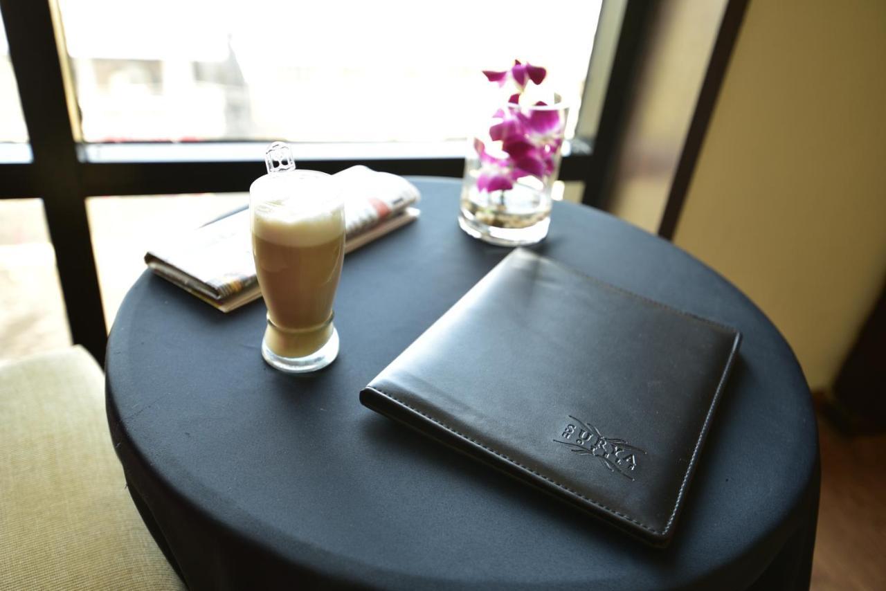 Hotel Surya Plaza Кота Екстериор снимка